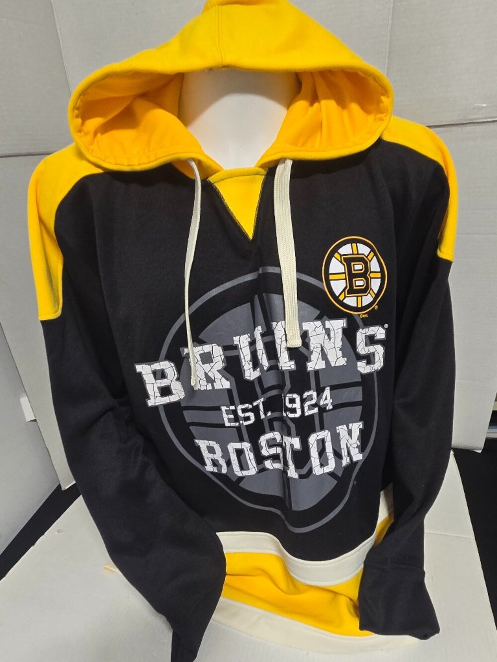 Boston Bruins GIII Sports by Carl Banks Hoodie Men's XL